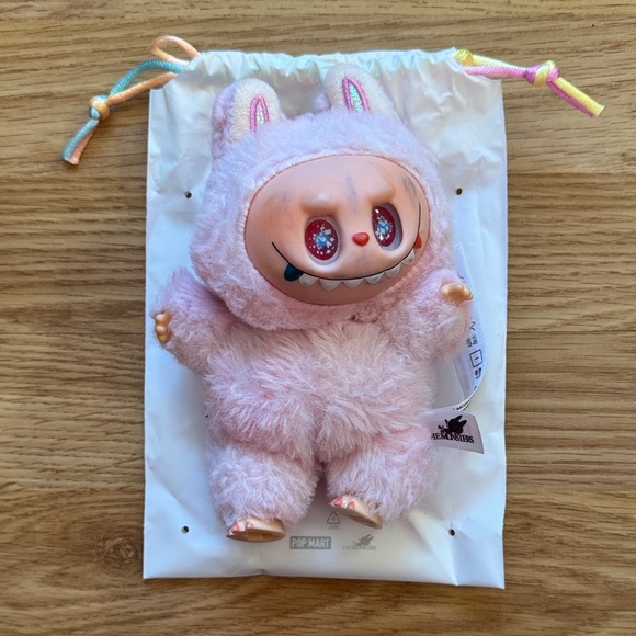 Pink Labubu - Picture 7 of 7